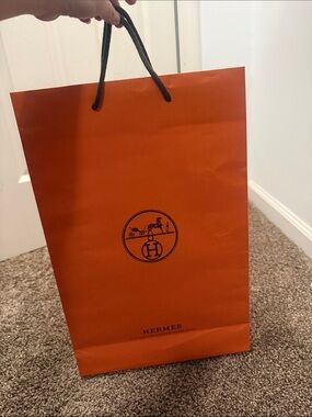 Hermès Orange Logo Paper Gift Bag